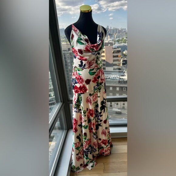 🆕 BRONX & BANCO 🧿 NWOT Leo Floral Print Maxi Gown - Size L / US 8 - Picture 1 of 16